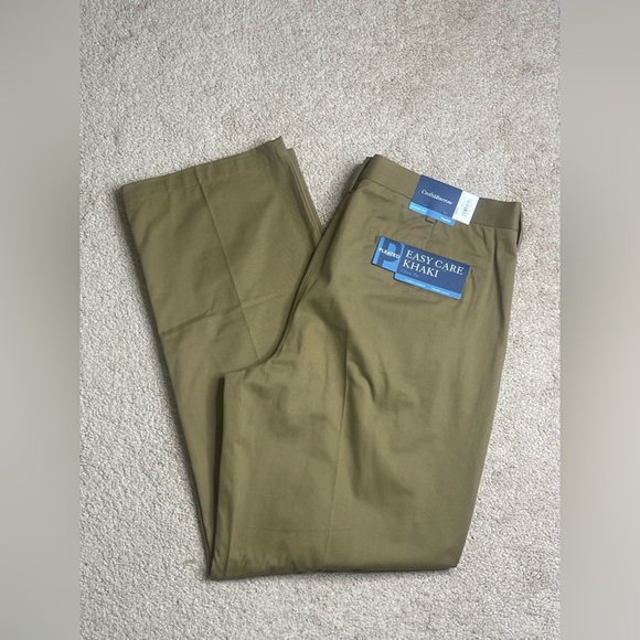 croft & barrow Other - Croft & Barrow Tan khakis Classic Style (38x34)